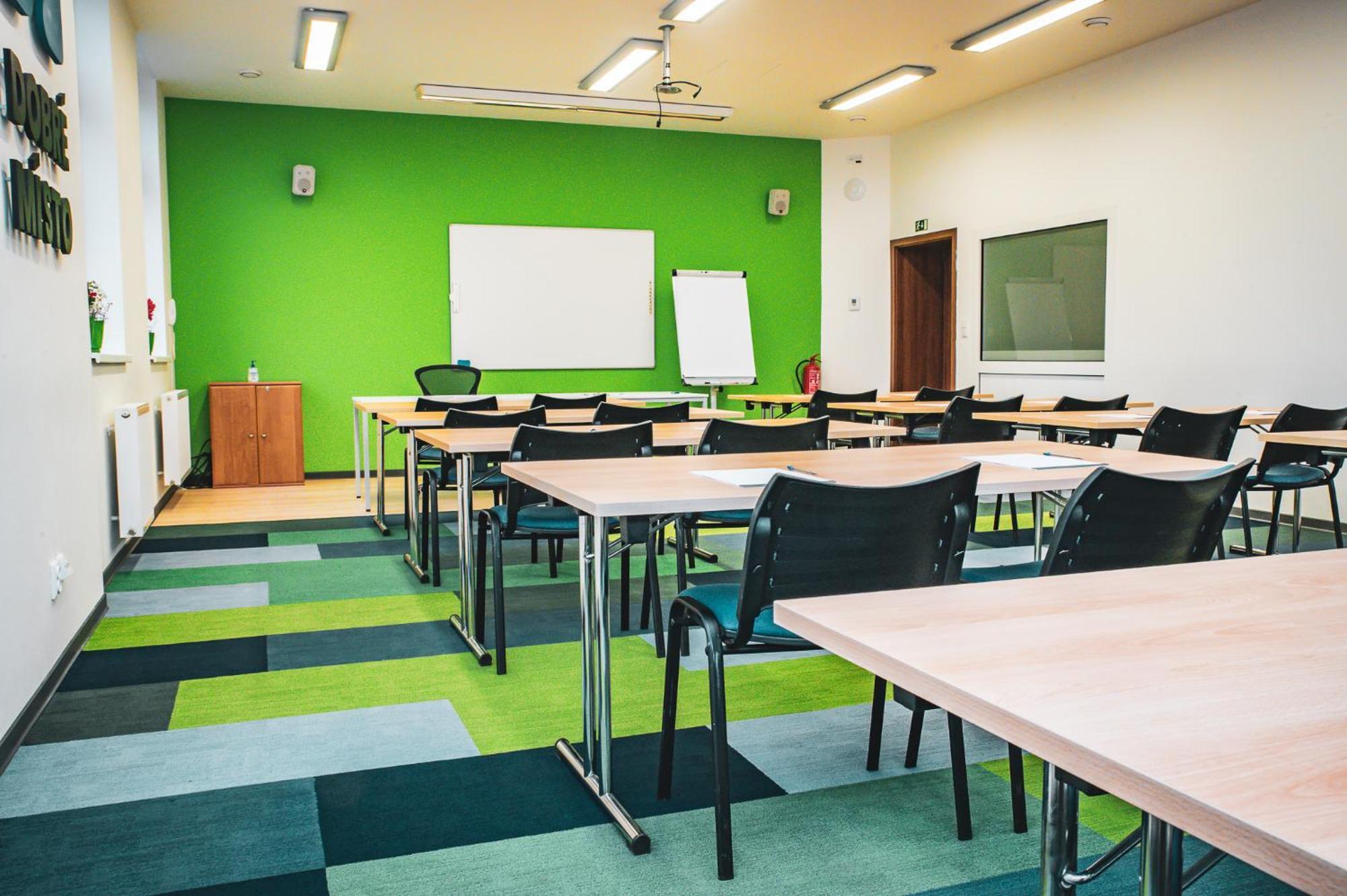 Dobre Misto Hotel Krnov Ngoại thất bức ảnh