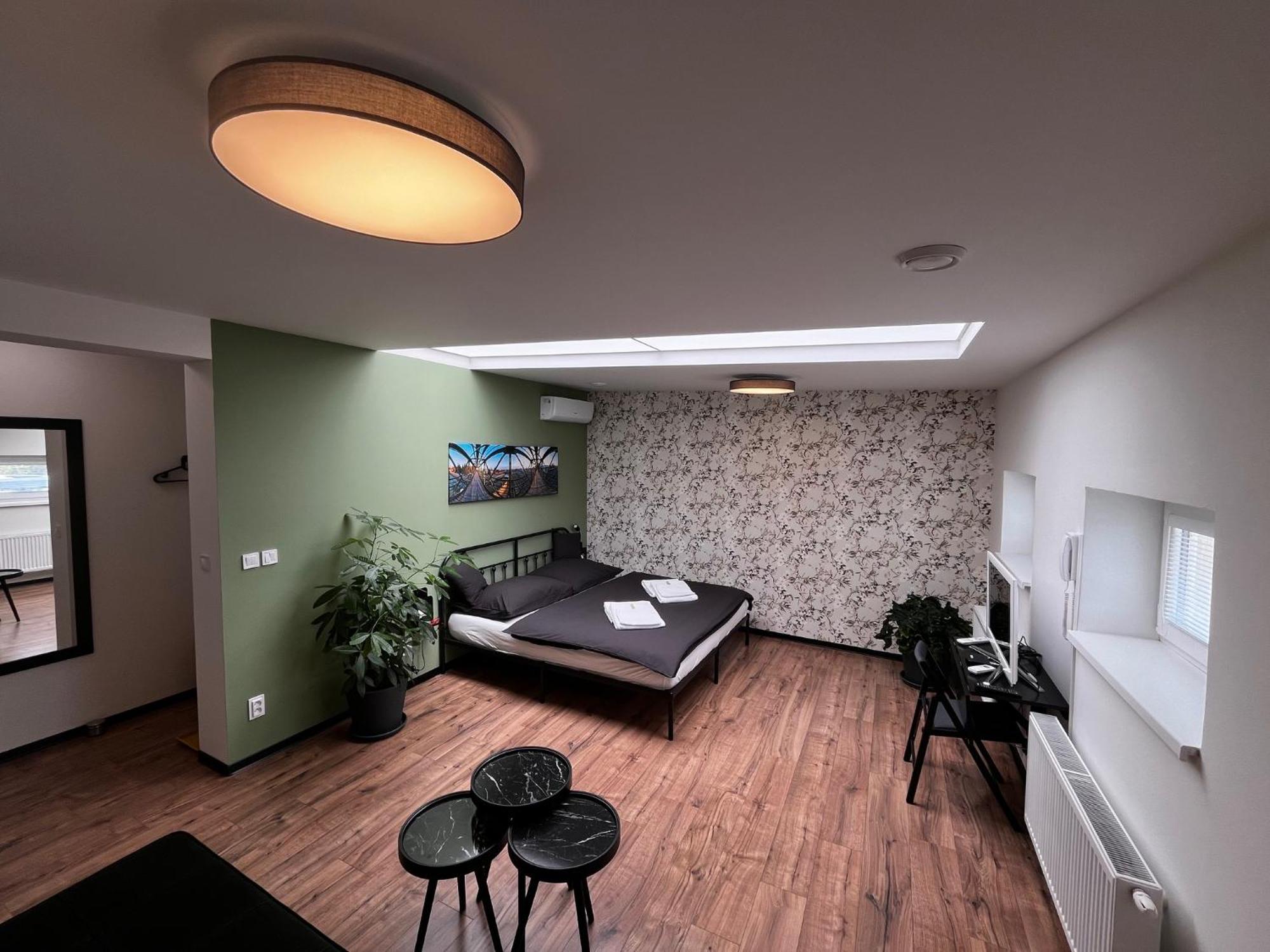 Dobre Misto Hotel Krnov Ngoại thất bức ảnh